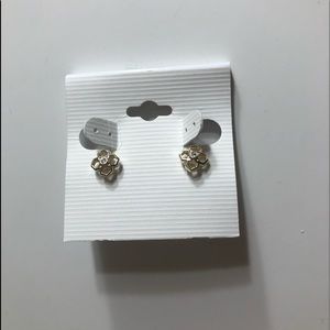 Kendra Scott stud earrings